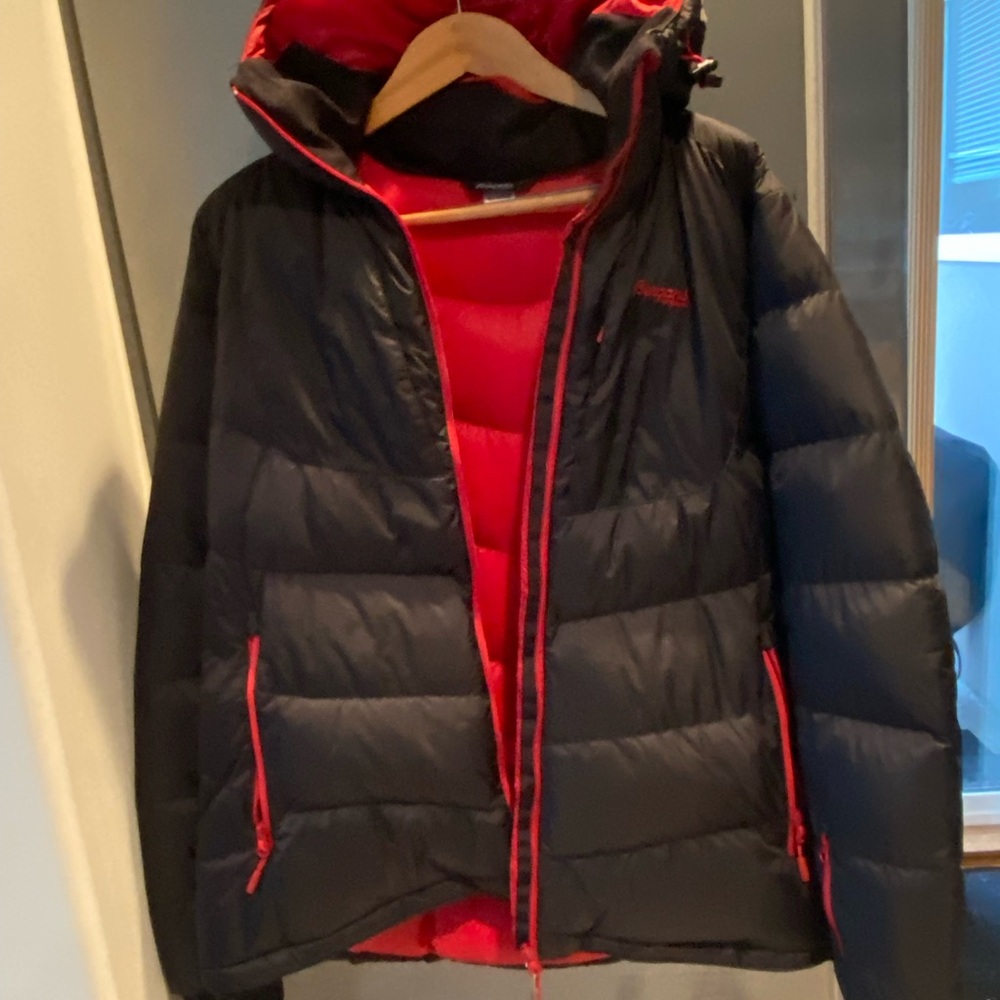 Brand new Bergans of Norway 
5317 Sauda Down hooded lady jacket